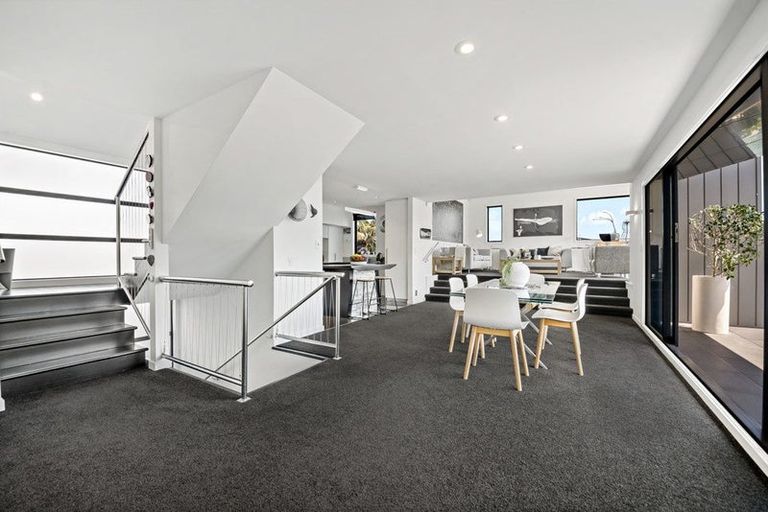 Photo of property in 1/58 The Parade, Bucklands Beach, Auckland, 2012