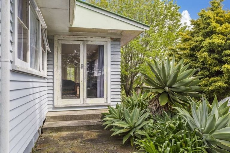 Photo of property in 832 Whangaparaoa Road, Manly, Whangaparaoa, 0930
