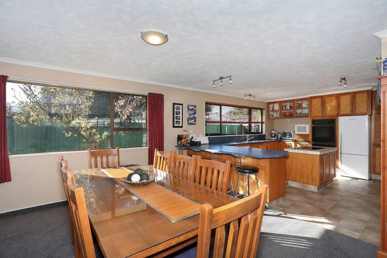 Photo of property in 70 Fairview Avenue, Feilding, 4702