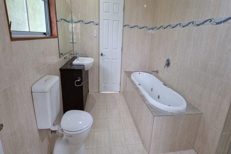 Photo of property in 34c Kewa Road, Albany Heights, Auckland, 0632