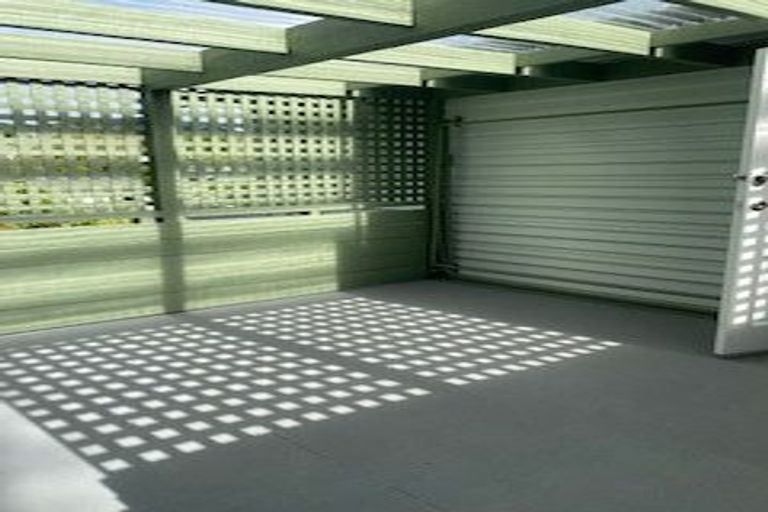 Photo of property in 1a Sunrise Boulevard, Tawa, Wellington, 5028