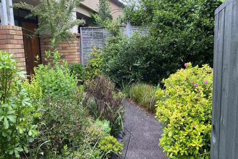 Photo of property in 34 Villanova Place, Albany, Auckland, 0632