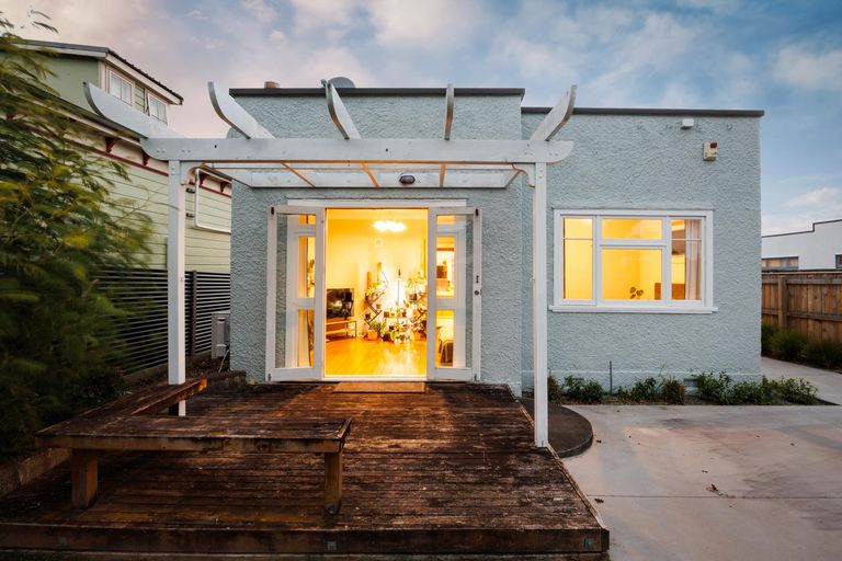 Photo of property in 40 Rongopai Street, Palmerston North, 4414