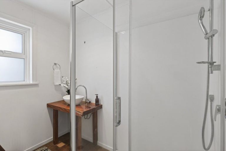 Photo of property in 10 Chard Street, Westown, New Plymouth, 4310