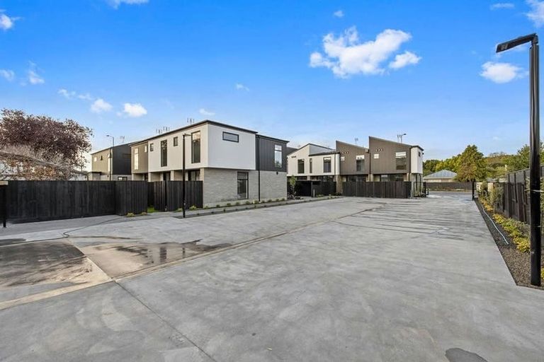 Photo of property in 5/235 Cranford Street, St Albans, Christchurch, 8014