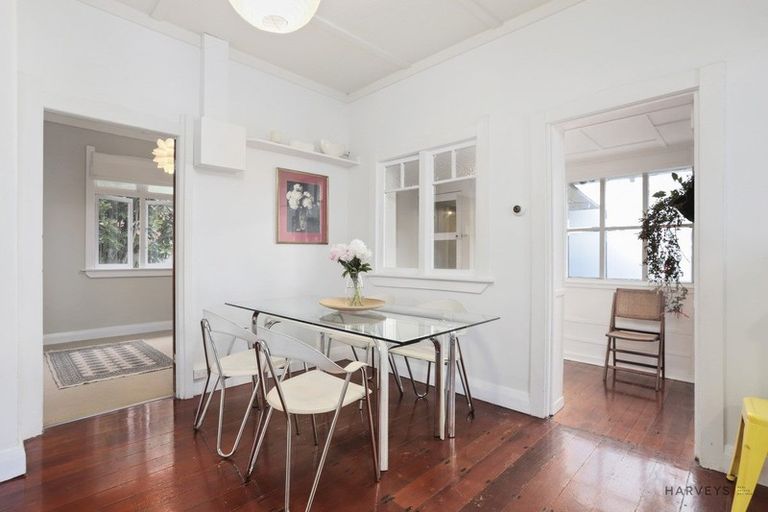 Photo of property in 1/23 Islington Avenue, New Lynn, Auckland, 0600