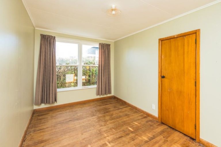 Photo of property in 8 Hadfield Crescent, College Estate, Whanganui, 4500