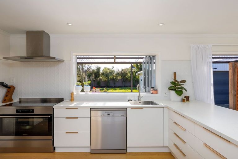 Photo of property in 151 Sparks Road, Hoon Hay, Christchurch, 8025