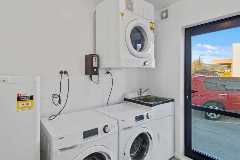 Photo of property in 7a Mathesons Road, Phillipstown, Christchurch, 8011