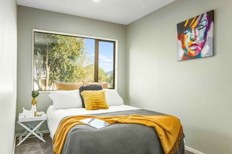 Photo of property in 22 Joseph Banks Drive, Whitby, Porirua, 5024