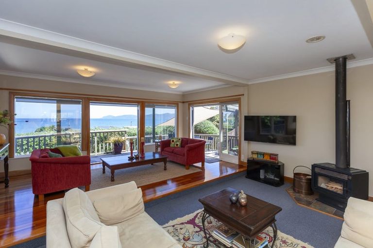 Photo of property in 12 Karekare Road, Raumati South, Paraparaumu, 5032