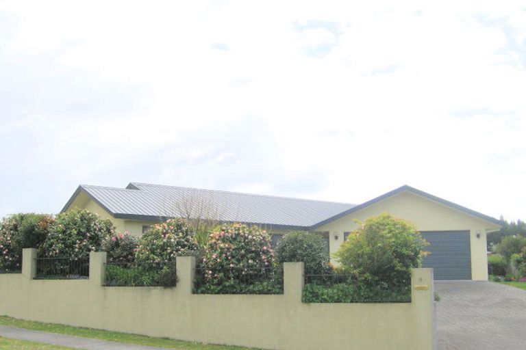 Photo of property in 8 The Grove, Nukuhau, Taupo, 3330