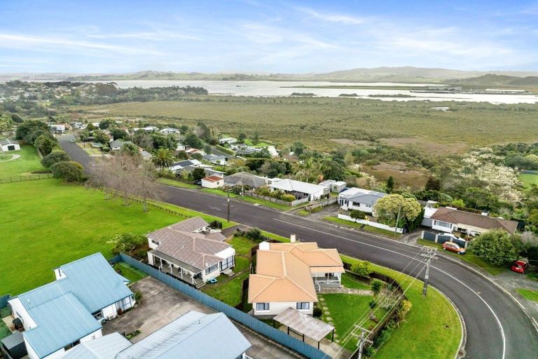 Photo of property in 11a Raumati Crescent, Onerahi, Whangarei, 0110