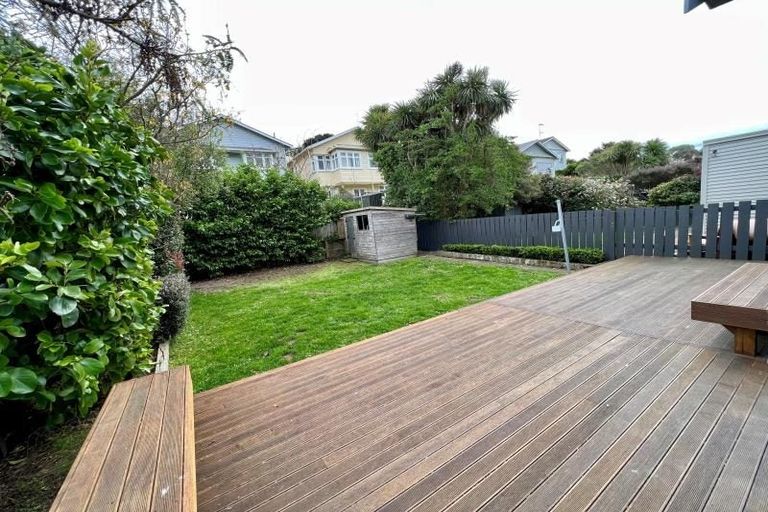 Photo of property in 82 The Parade, Island Bay, Wellington, 6023