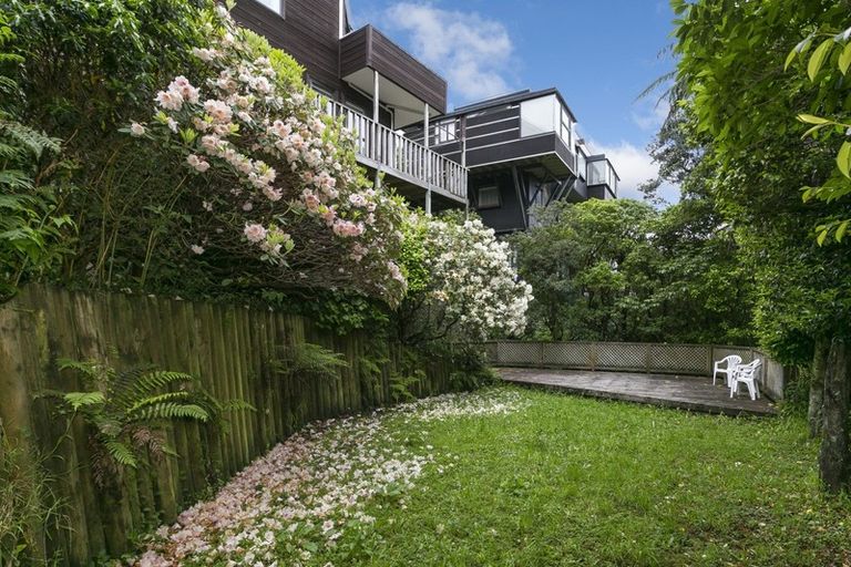 Photo of property in 72 Calcutta Street, Khandallah, Wellington, 6035