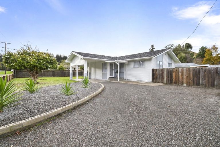 Photo of property in 30 Ongo Road, Hunterville, 4730