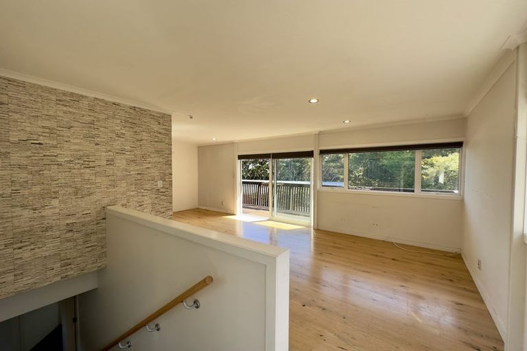 Photo of property in 2/49 Archers Road, Hillcrest, Auckland, 0629