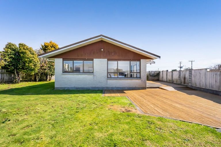 Photo of property in 323 Mangorei Road, Merrilands, New Plymouth, 4312