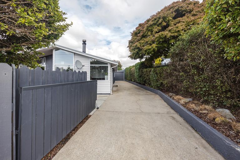 Photo of property in 128 Perth Street, Holmes Hill, Oamaru, 9401