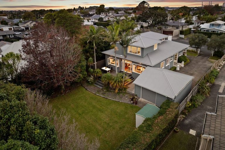 Photo of property in 10 Bayswater Avenue, Bayswater, Auckland, 0622