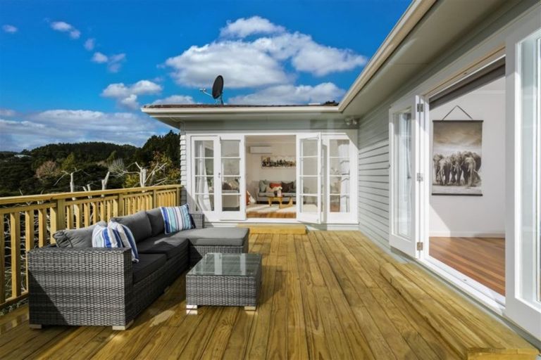 Photo of property in 86 Shetland Street, Glen Eden, Auckland, 0602