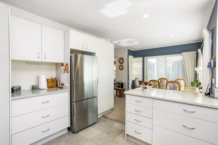 Photo of property in 69a Lakeside Drive, Orewa, 0931