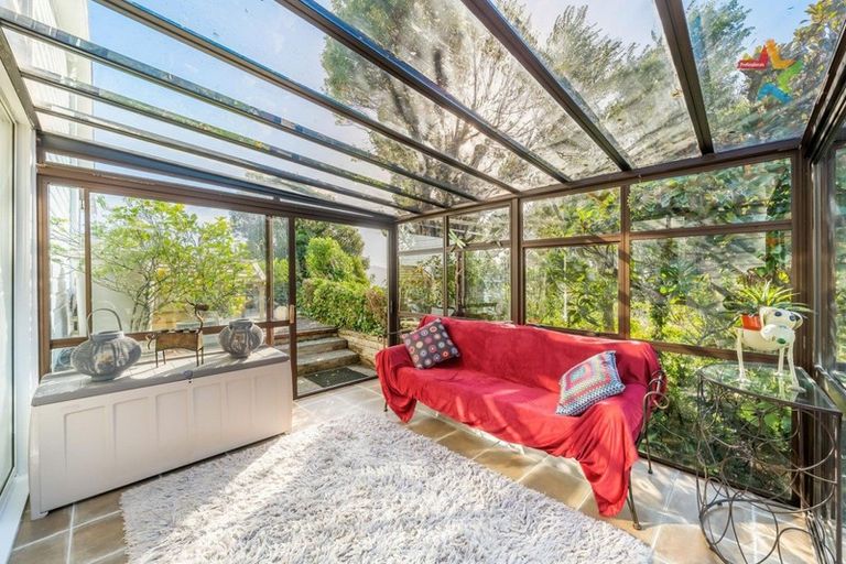 Photo of property in 51 Howard Road, Point Howard, Lower Hutt, 5013