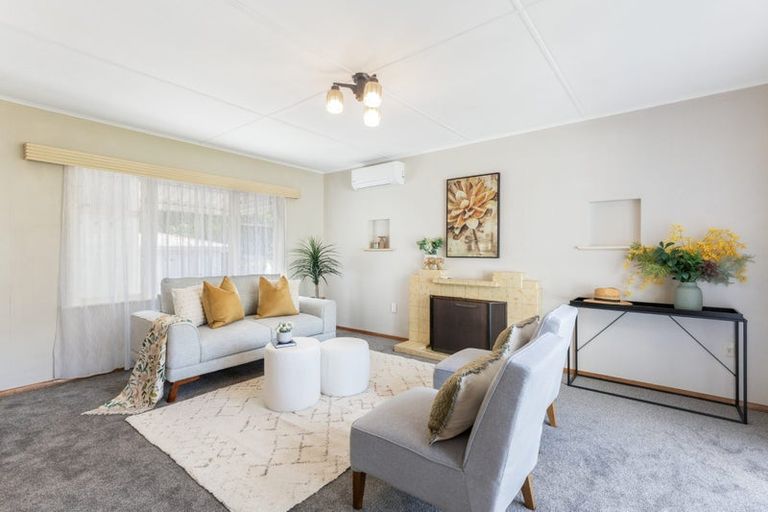 Photo of property in 21 Wellington Road, Wainuiomata, Lower Hutt, 5014