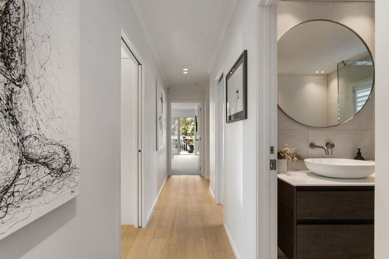 Photo of property in 10 Finnsarby Place, Sumner, Christchurch, 8081