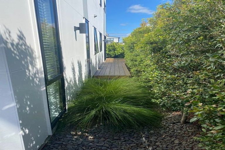 Photo of property in 13 Turret Lane, Hobsonville, Auckland, 0616