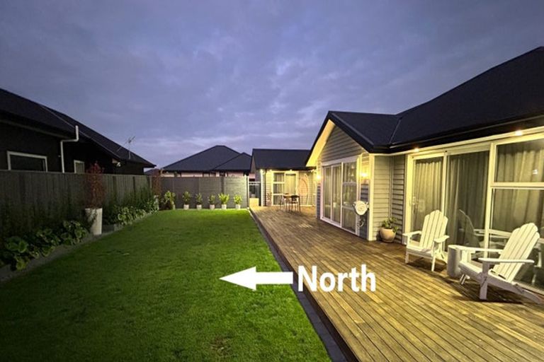 Photo of property in 39 Watkins Drive, Rangiora, 7400