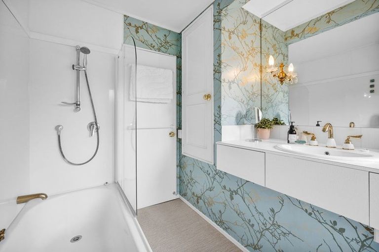 Photo of property in 29a Frank Wilson Terrace, Welbourn, New Plymouth, 4312