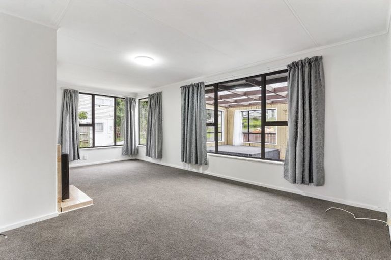 Photo of property in 2 Johnston Road, Mount Wellington, Auckland, 1060