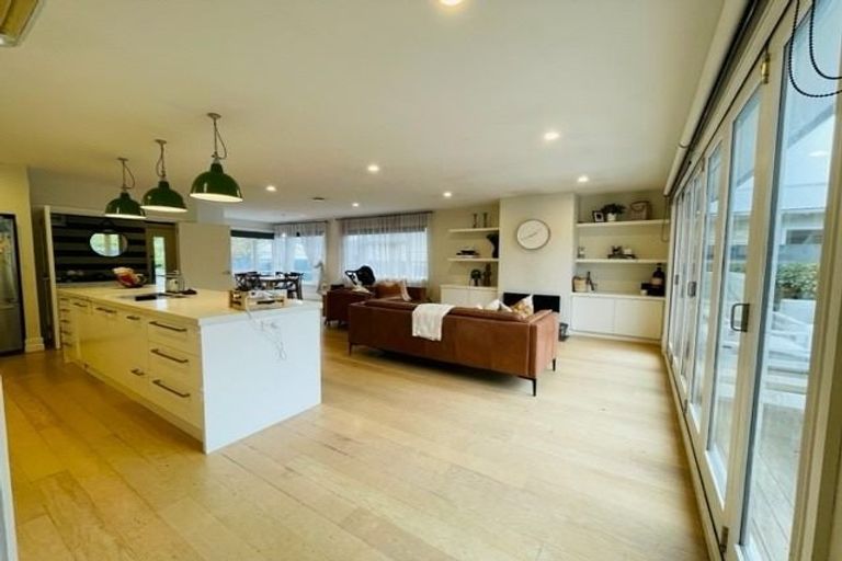 Photo of property in 82 Westholme Street, Strowan, Christchurch, 8052