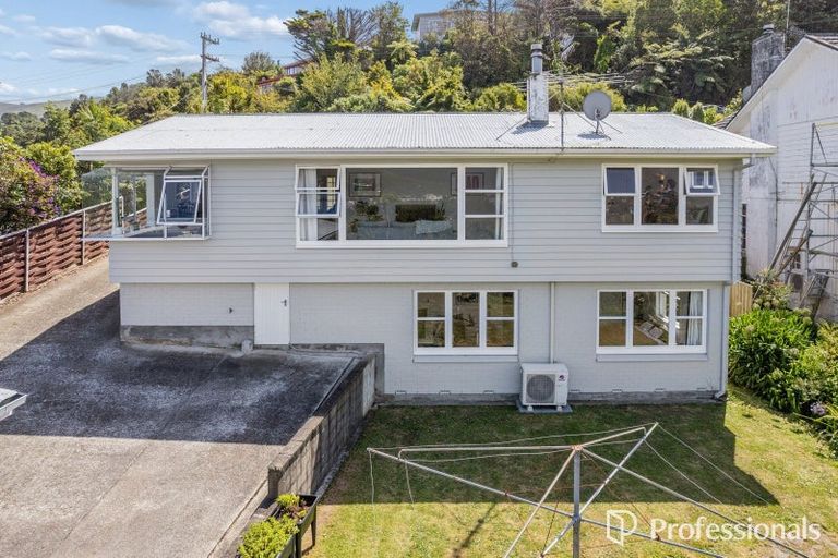 Photo of property in 10 Major Drive, Kelson, Lower Hutt, 5010