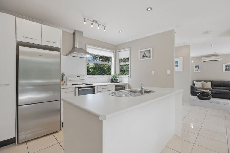 Photo of property in 32c Gilbert Street, New Plymouth, 4310
