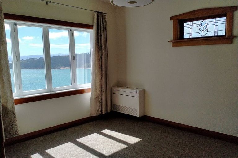 Photo of property in 112 Grafton Road, Roseneath, Wellington, 6011