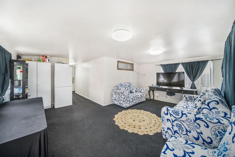 Photo of property in 4 Serrano Place, Clover Park, Auckland, 2023