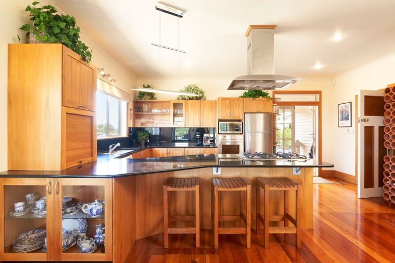 Photo of property in 7 Lucy Road, Bluff Hill, Napier, 4110