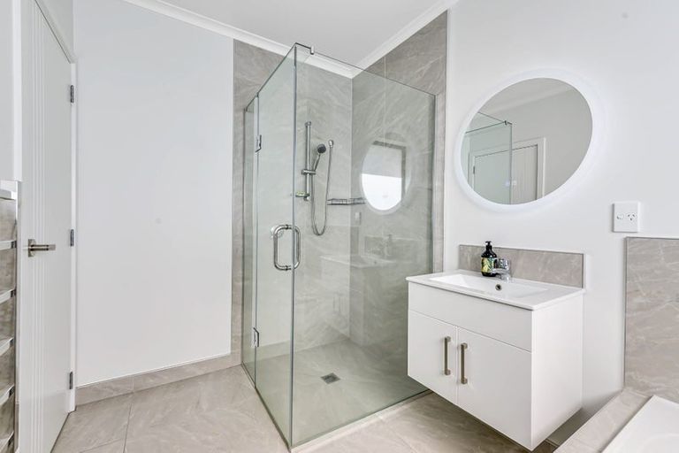 Photo of property in 1 Kaaka Street, Cambridge, 3434