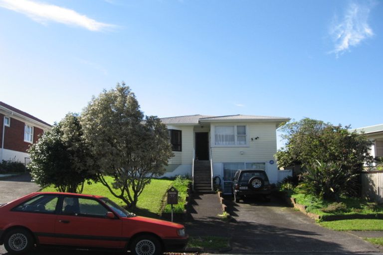 Photo of property in 57 La Trobe Street, Pakuranga Heights, Auckland, 2010