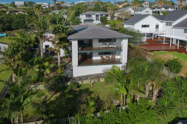 Photo of property in 27 Coralsea Way, Arkles Bay, Whangaparaoa, 0932