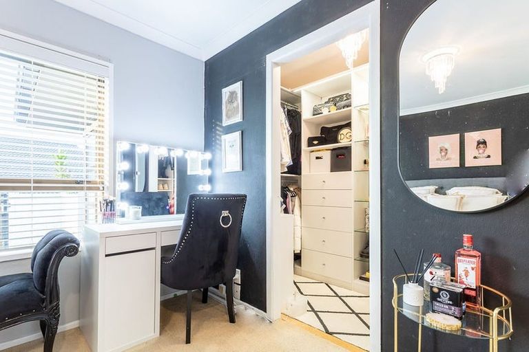 Photo of property in 8 Dunolly Place, Pukekohe, 2120