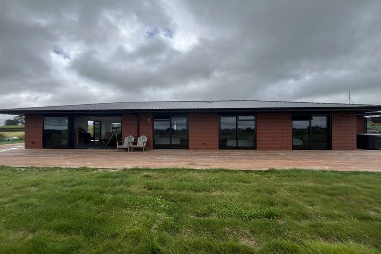 Photo of property in 1250 Mangorei Road, Mangorei, New Plymouth, 4371