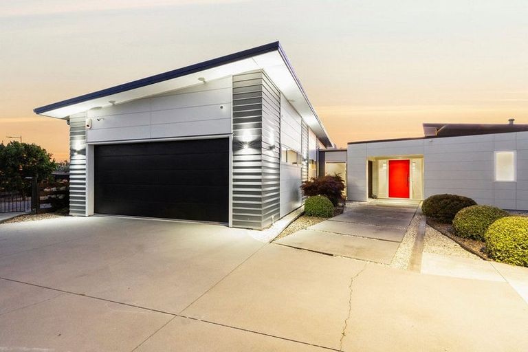 Photo of property in 14 Baxter Michael Crescent, Cambridge, 3434