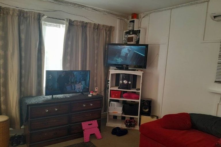 Photo of property in 26a-b Mafeking Street, New Brighton, Christchurch, 8061