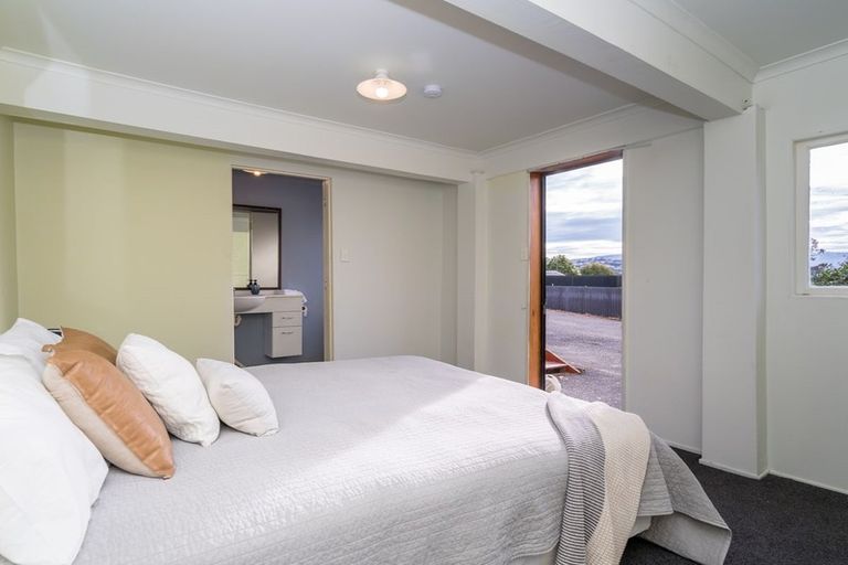 Photo of property in 35 Easther Crescent, Kew, Dunedin, 9012