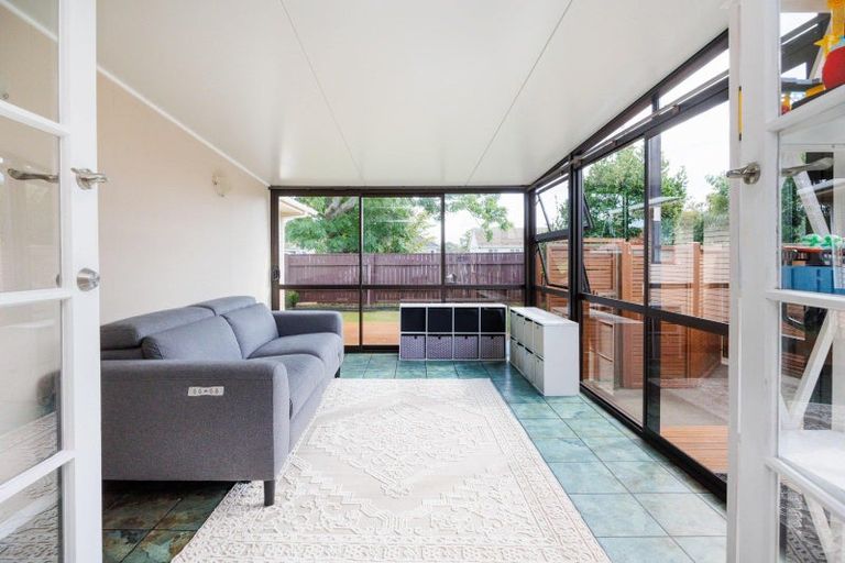 Photo of property in 18 Park Road, West End, Palmerston North, 4412