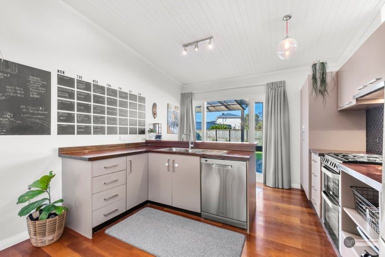 Photo of property in 22 Connolly Street, Boulcott, Lower Hutt, 5010
