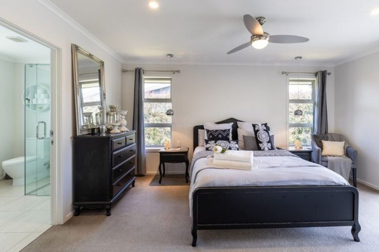 Photo of property in 8 Kitakita Grove, Motueka, 7120